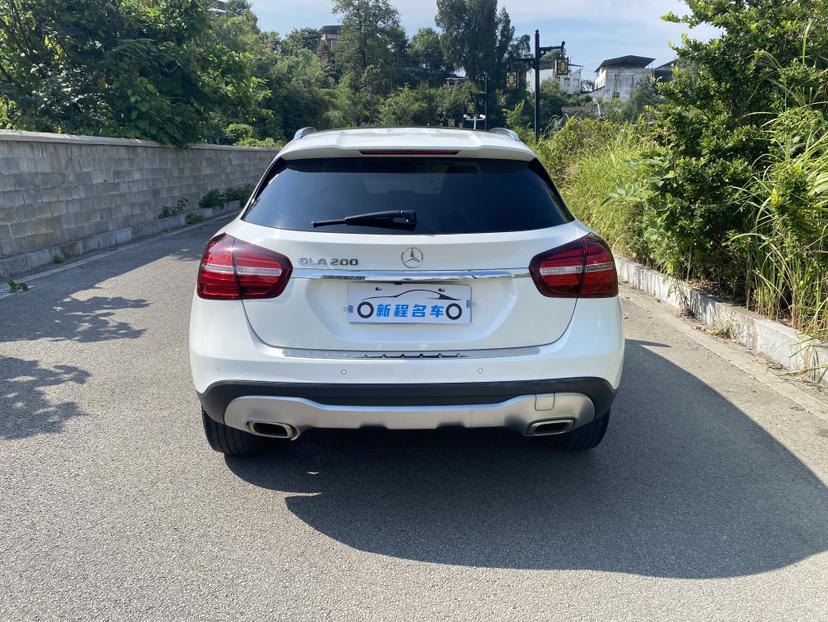 Mercedes-Benz GLA 2018 thumb 4