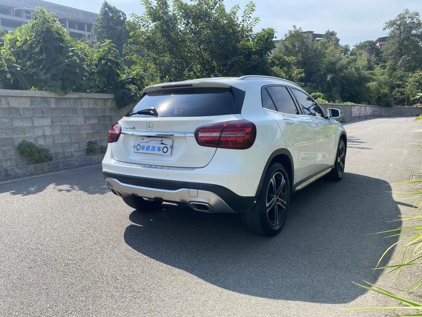Mercedes-Benz GLA 2018 thumb 5