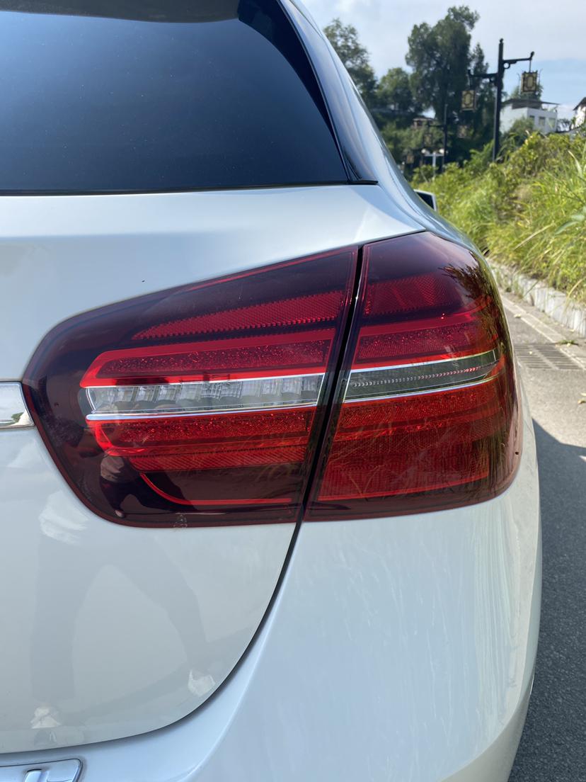 Mercedes-Benz GLA 2018 thumb 7