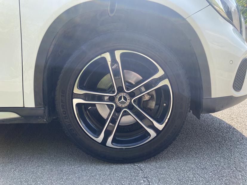 Mercedes-Benz GLA 2018 thumb 8