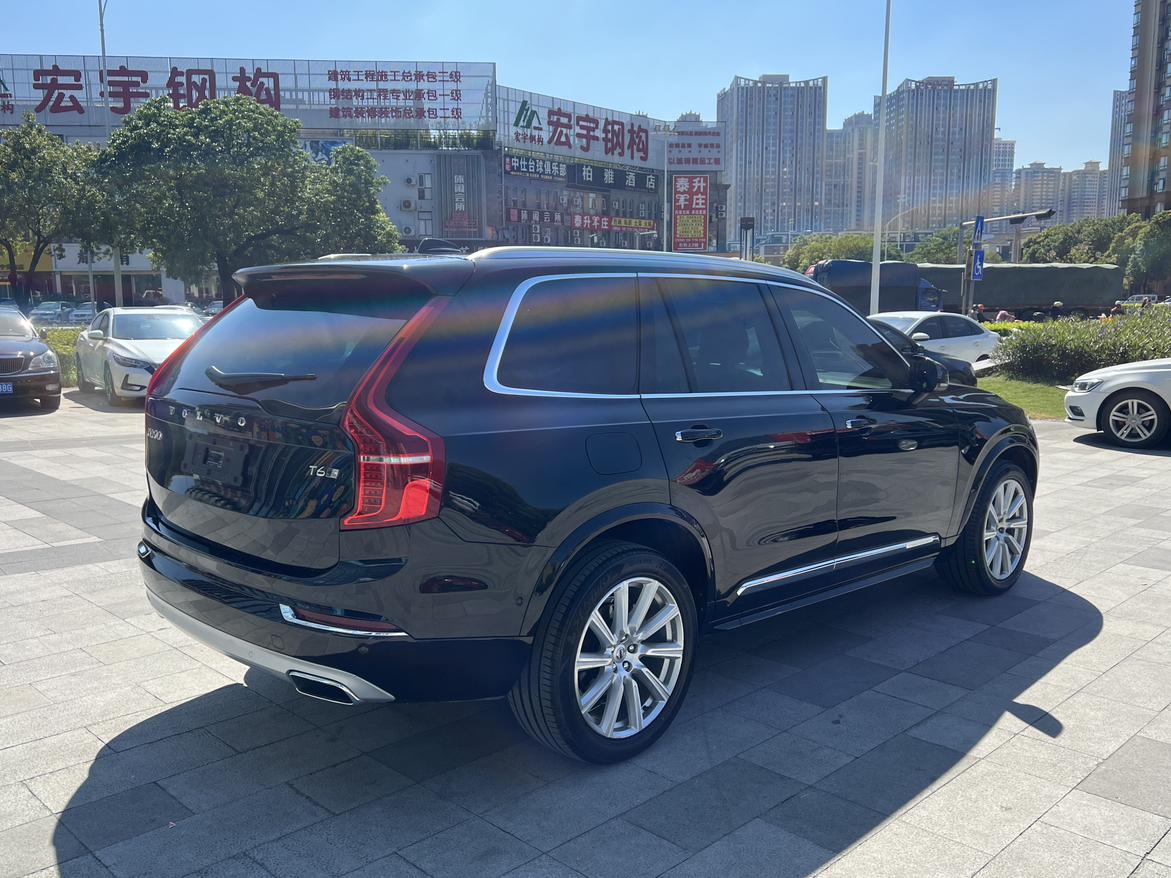 Volvo XC90 2016 thumb 5