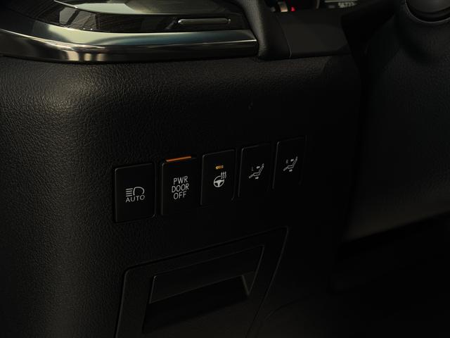 Lexus LM 2020 thumb 9