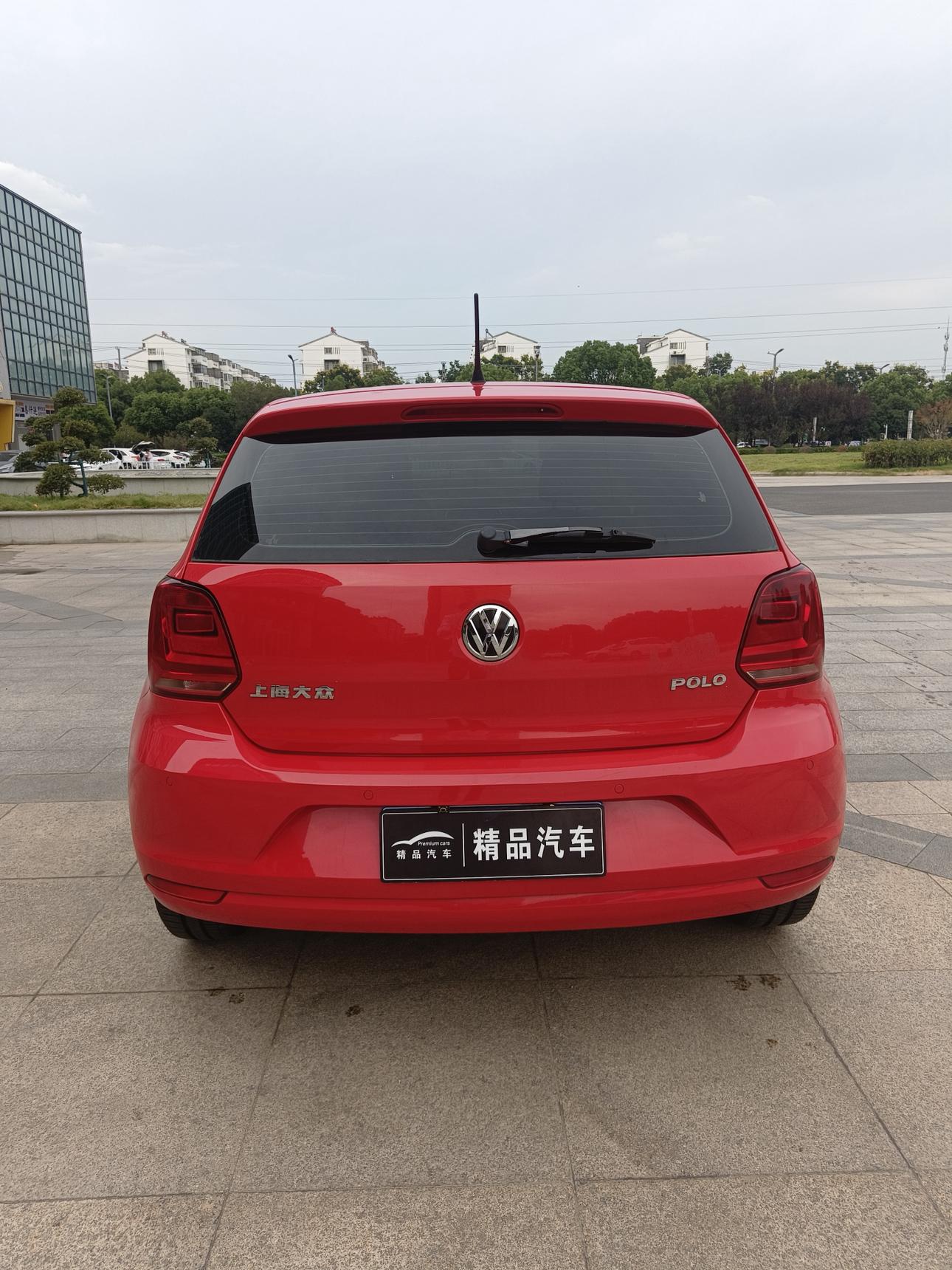 Volkswagen Polo 2015 thumb 3