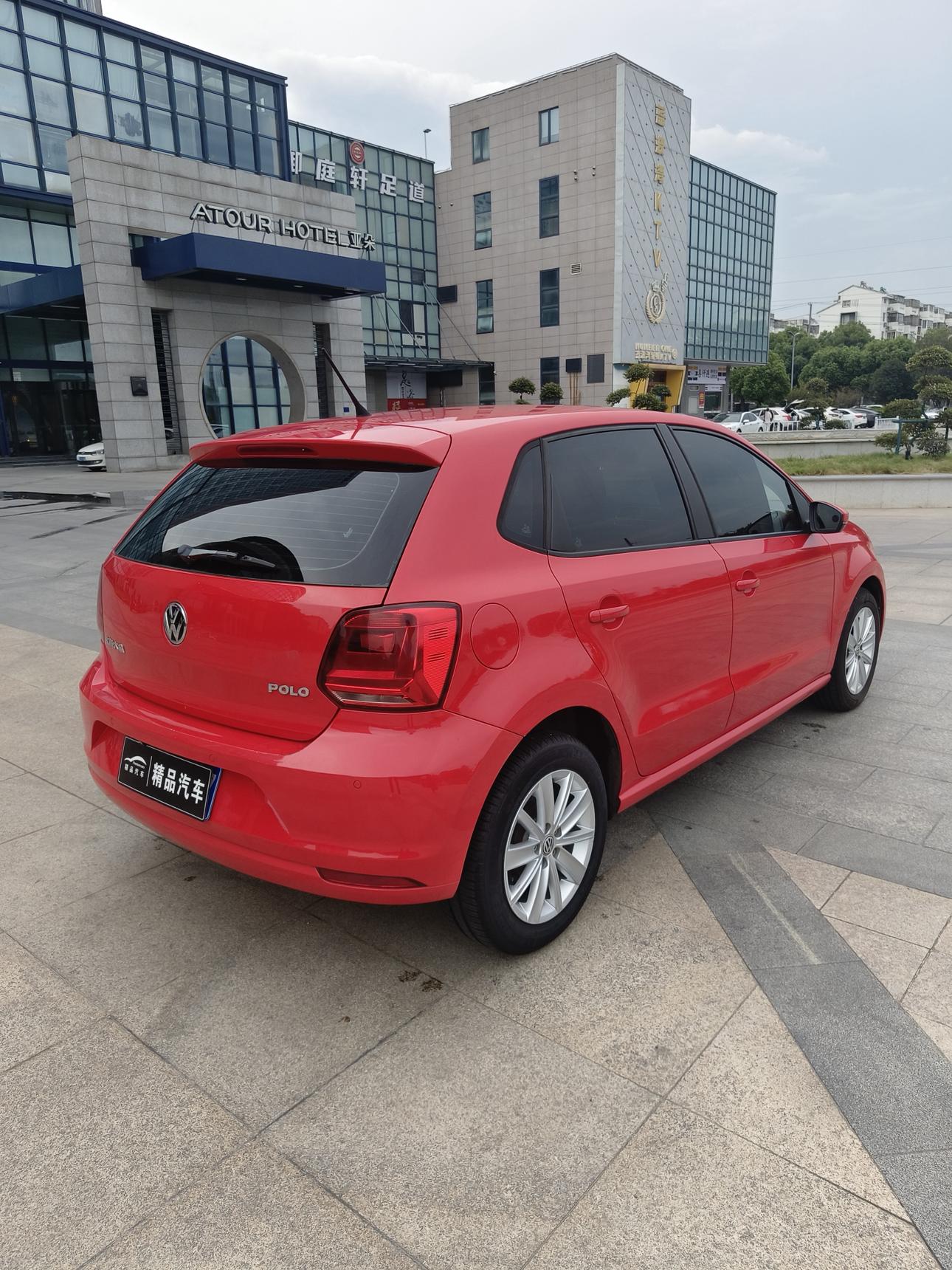 Volkswagen Polo 2015 thumb 4
