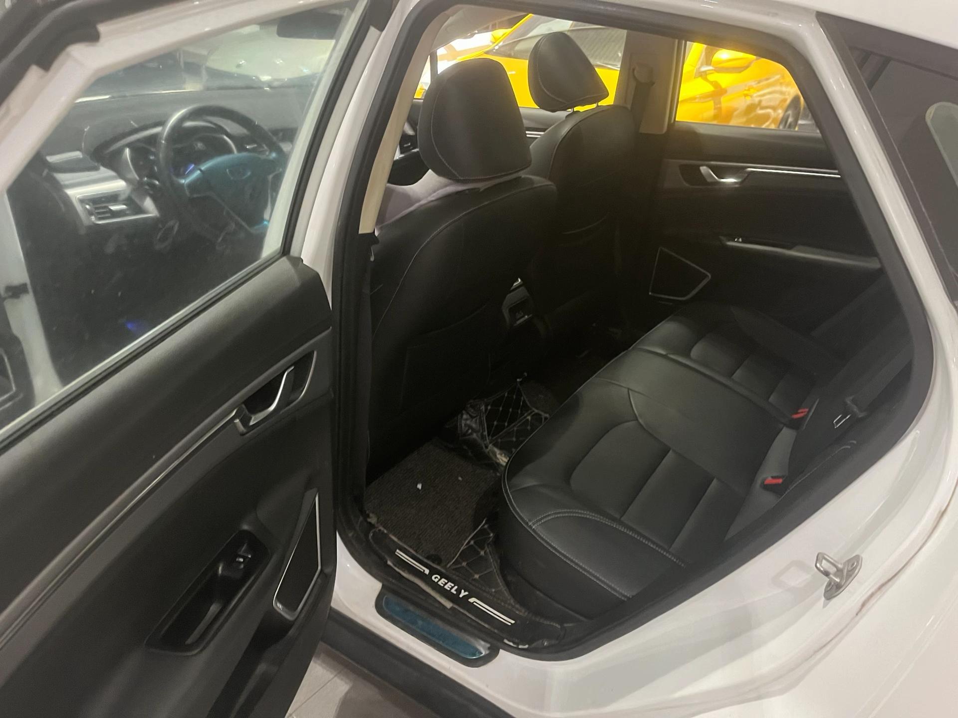 Geely GS 2018 thumb 7