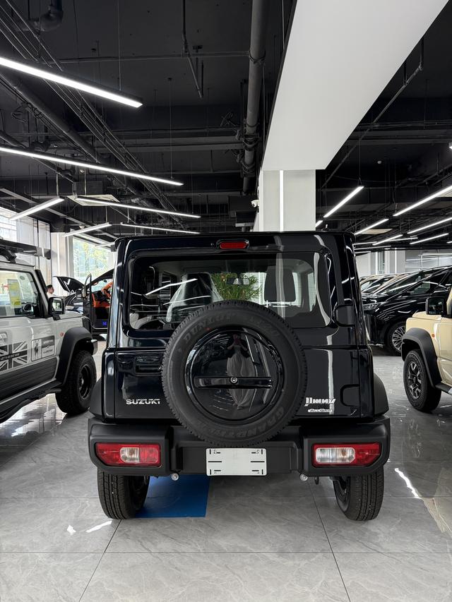 Suzuki Jimny 2025 thumb 6