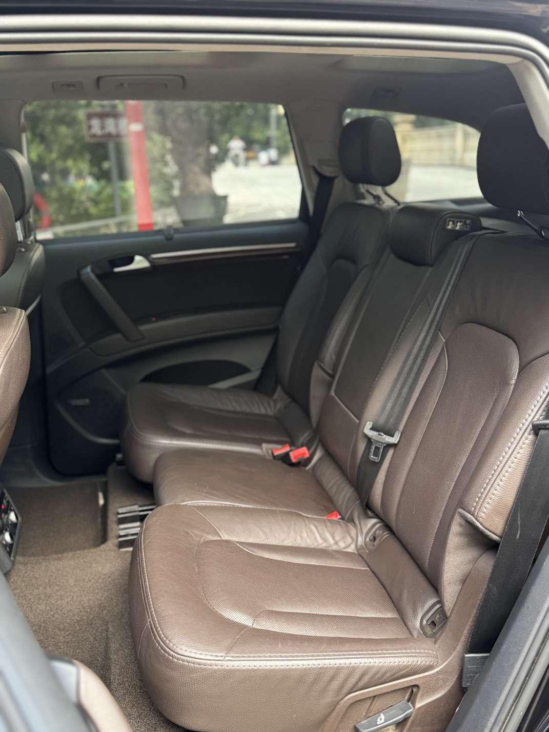 Audi Q7 2013 thumb 7