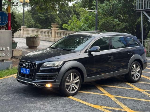 Audi Q7 2013 thumb 9