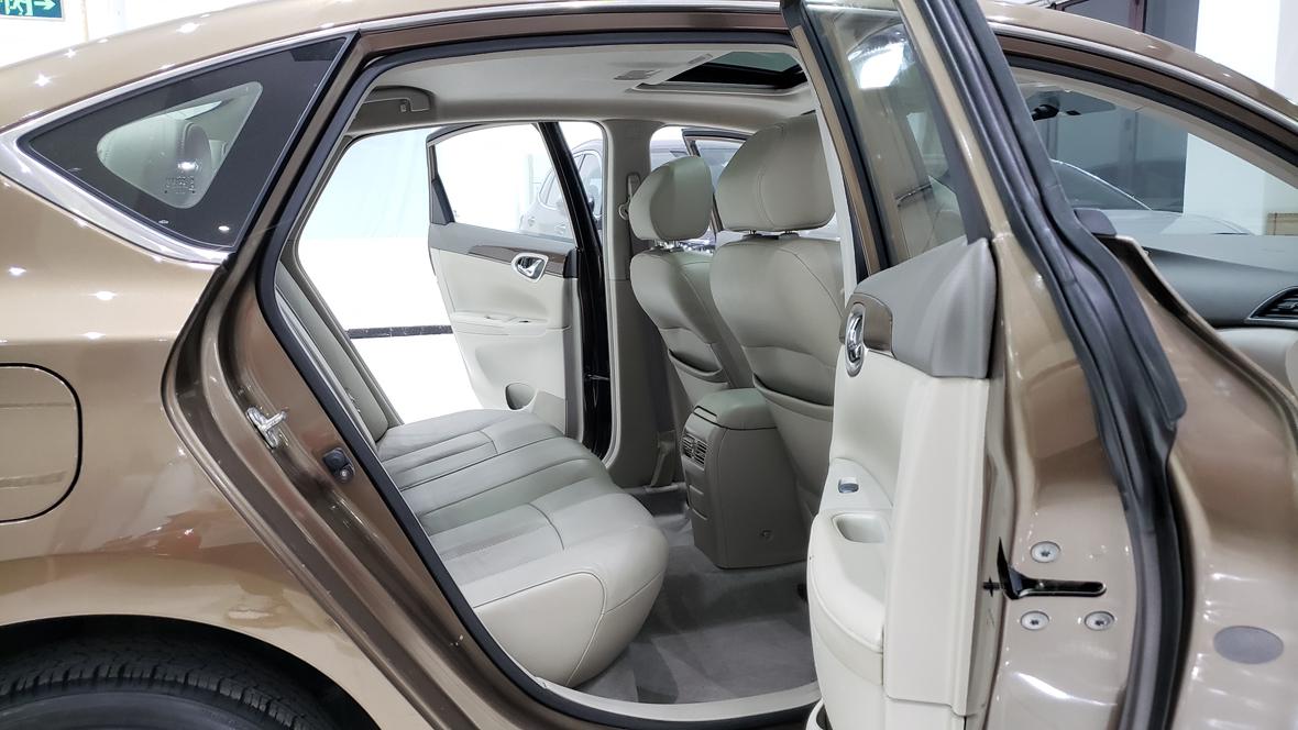 Nissan Sylphy 2012 thumb 10