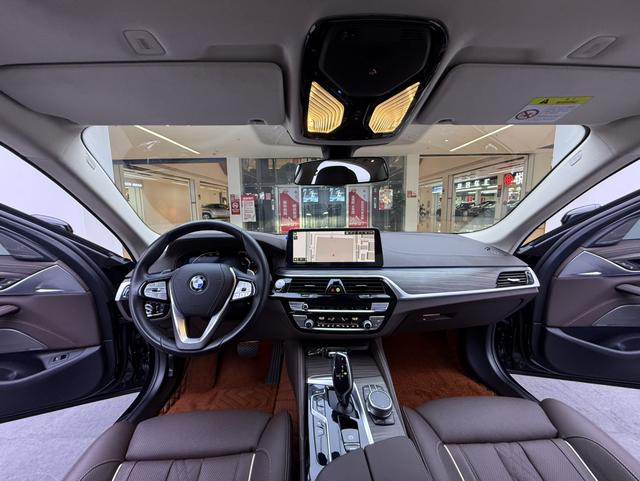 BMW 5 серии 2021 thumb 3