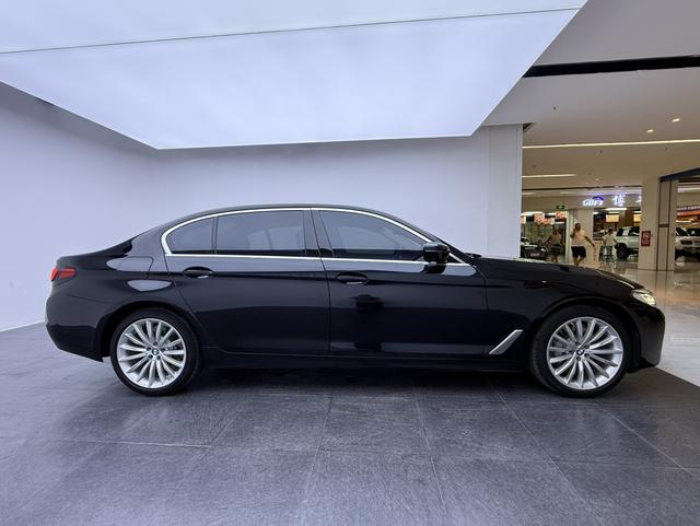 BMW 5 серии 2021 thumb 9