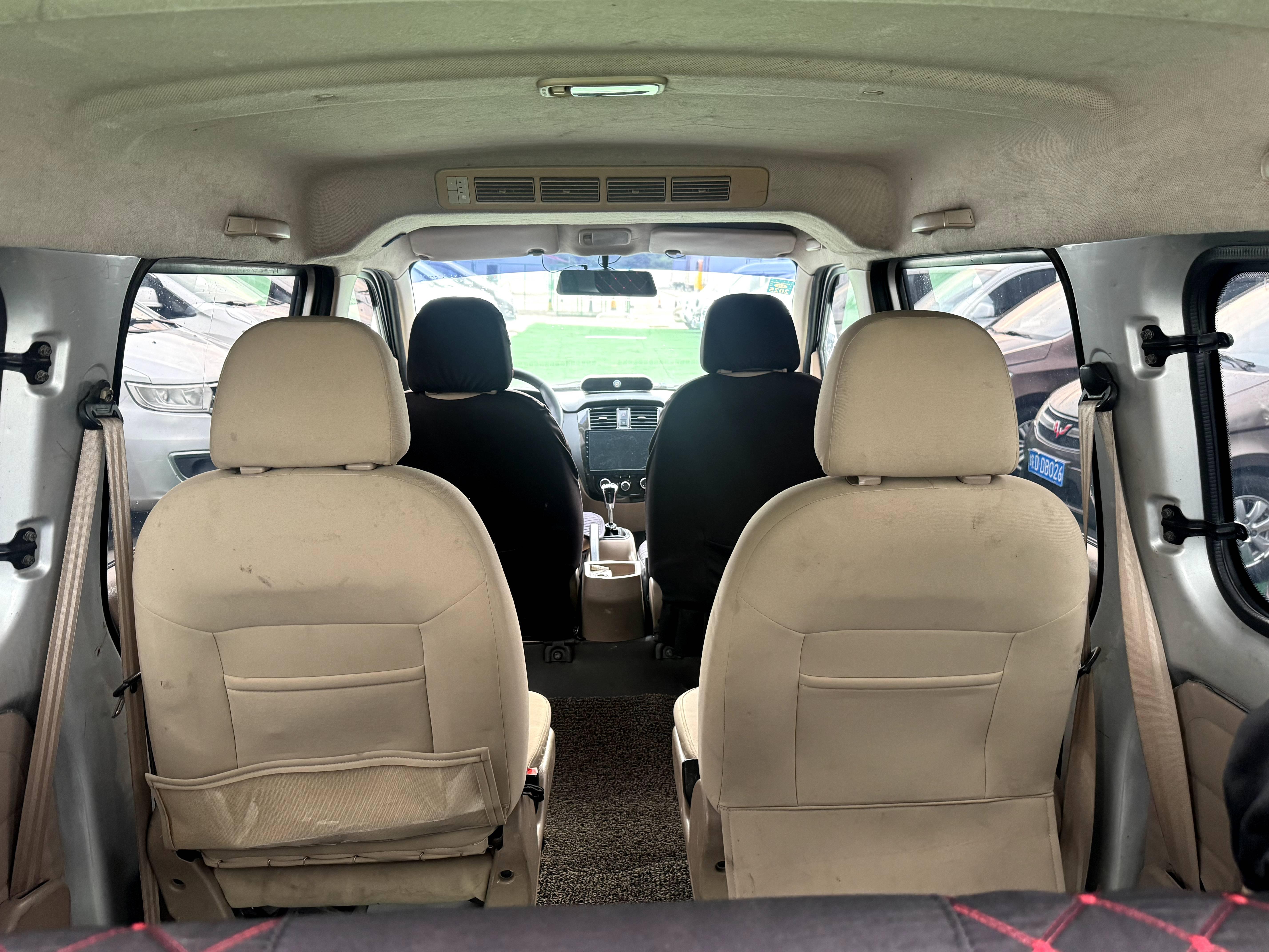 Wuling Rongguang 2014 thumb 8