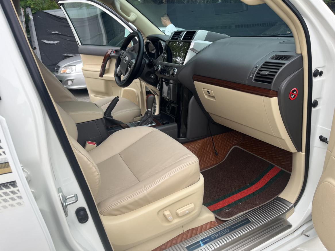 Toyota Land Cruiser Prado 2017 thumb 5