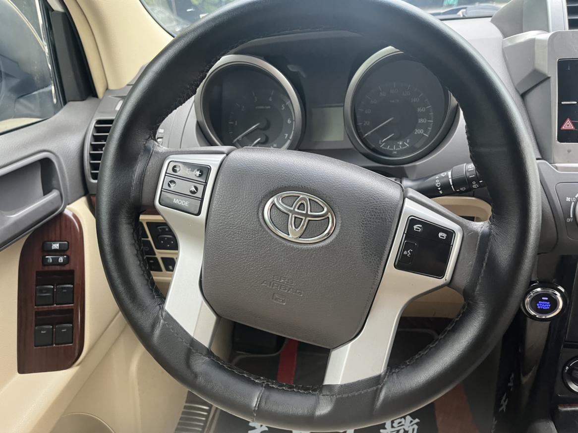 Toyota Land Cruiser Prado 2017 thumb 11