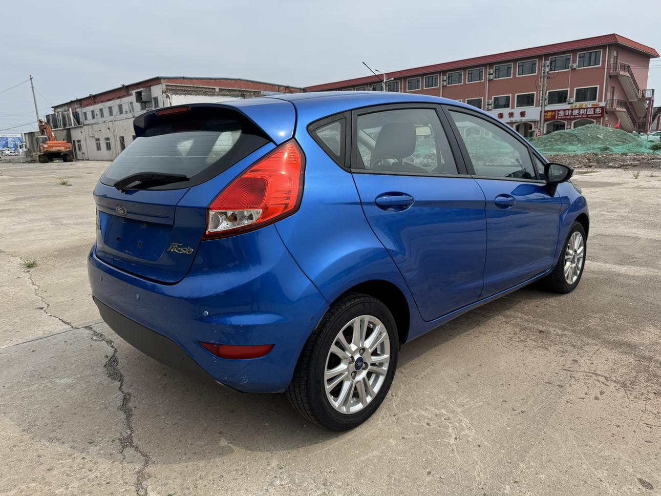 Ford Fiesta 2014 thumb 4