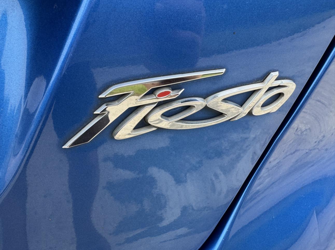 Ford Fiesta 2014 thumb 11