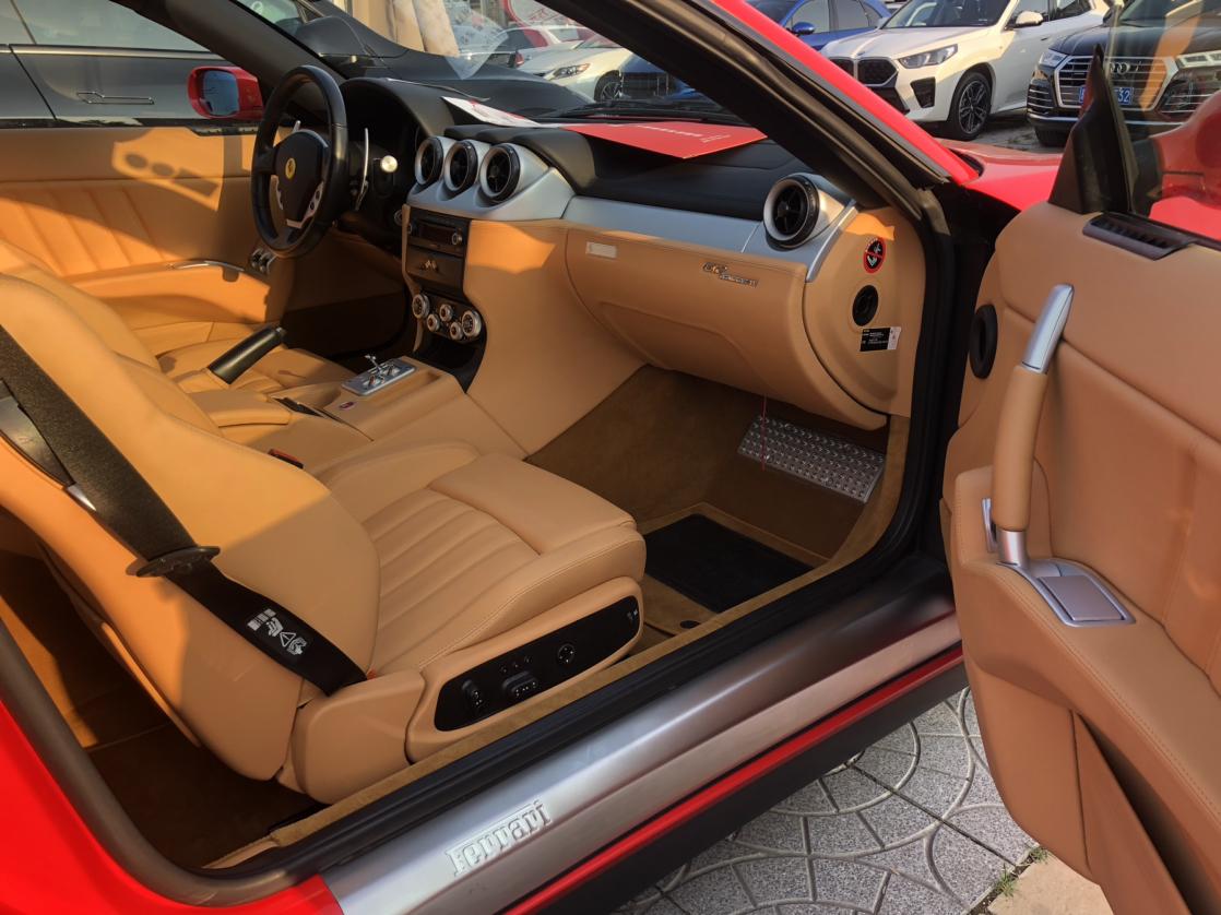 Ferrari 612 2007 thumb 10