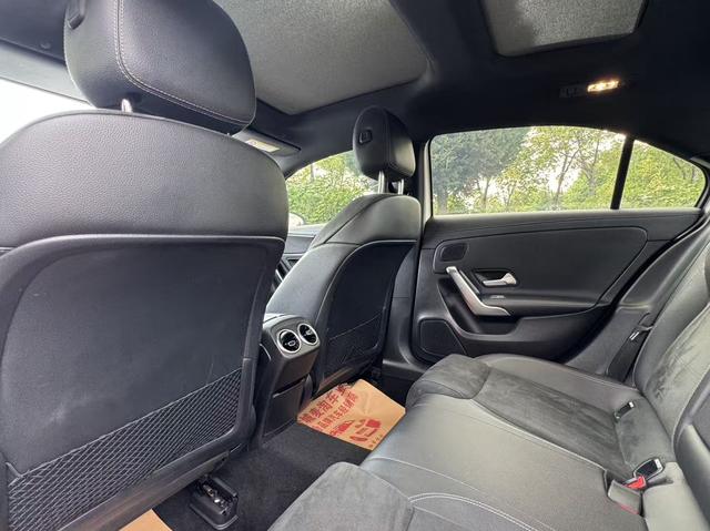 Mercedes-Benz A-Class 2019 thumb 6