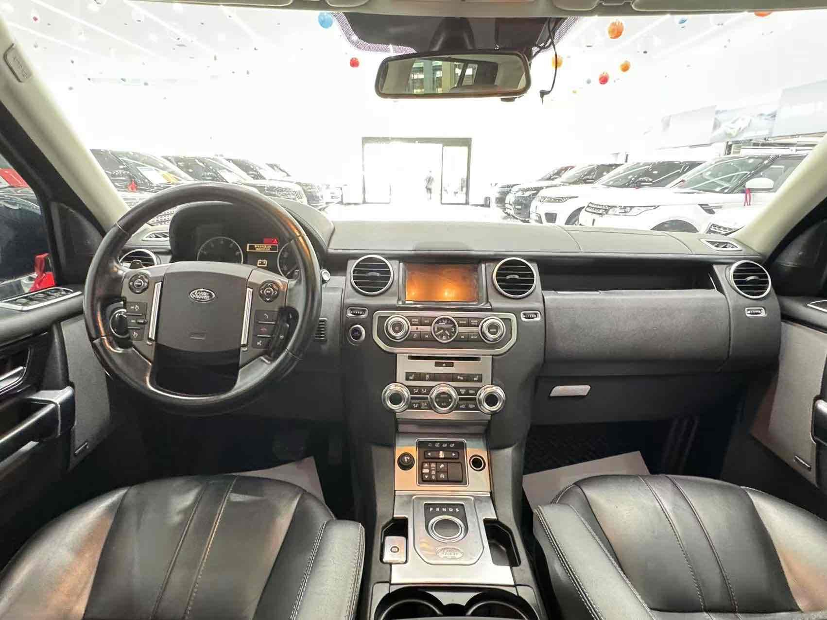 Land Rover Discovery 2015 thumb 10