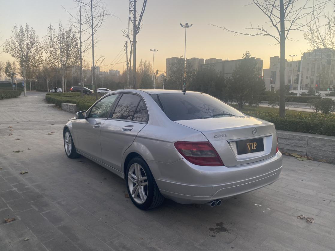 Mercedes-Benz C-Class 2010 thumb 2