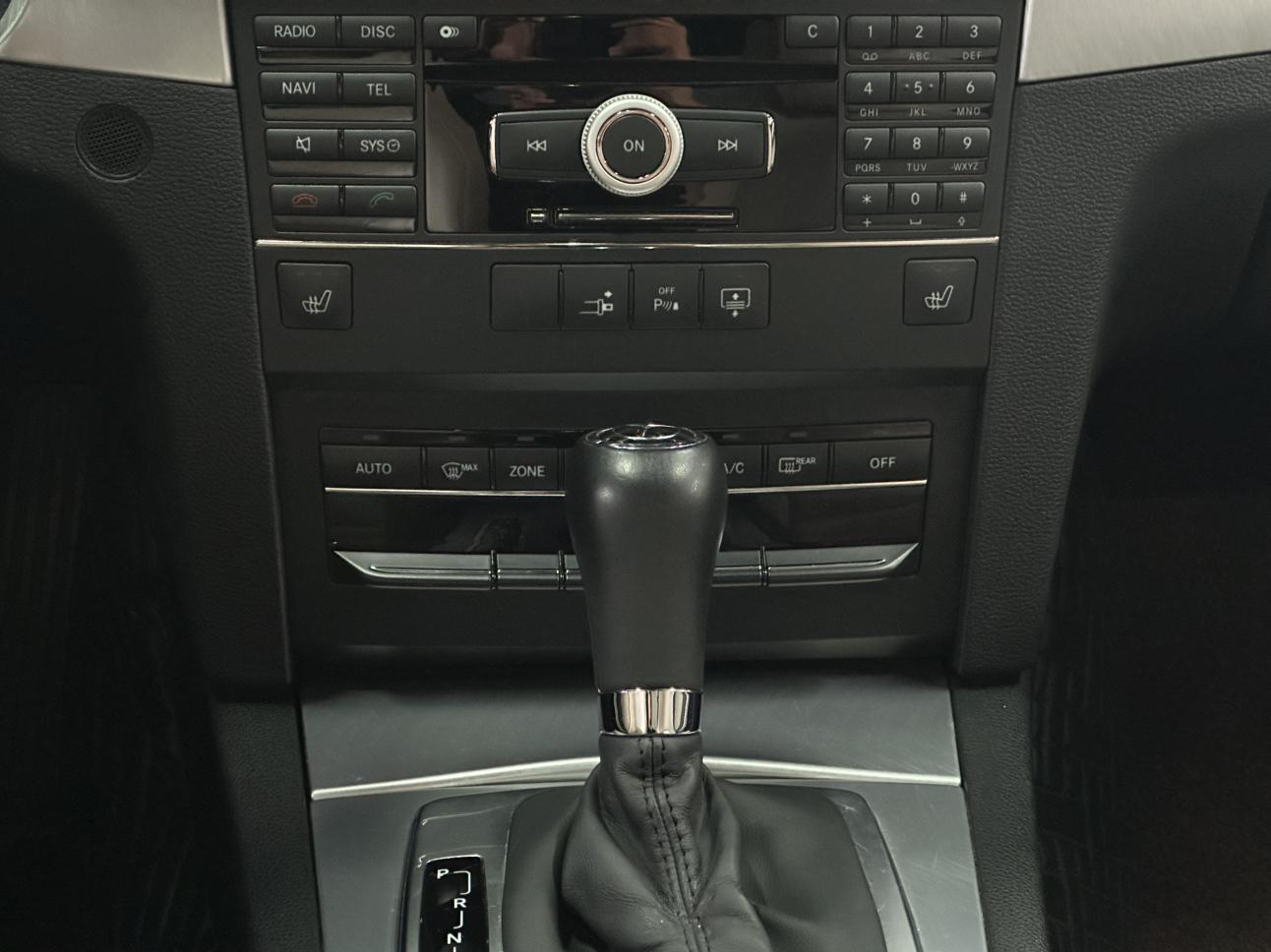 Mercedes-Benz E-Class 2009 thumb 10