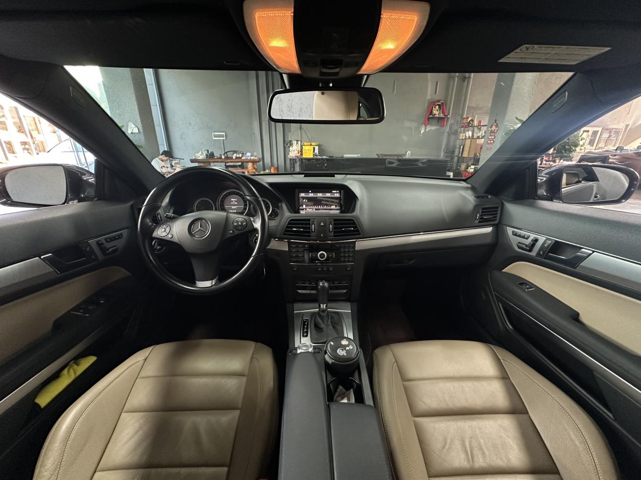 Mercedes-Benz E-Class 2009 thumb 12