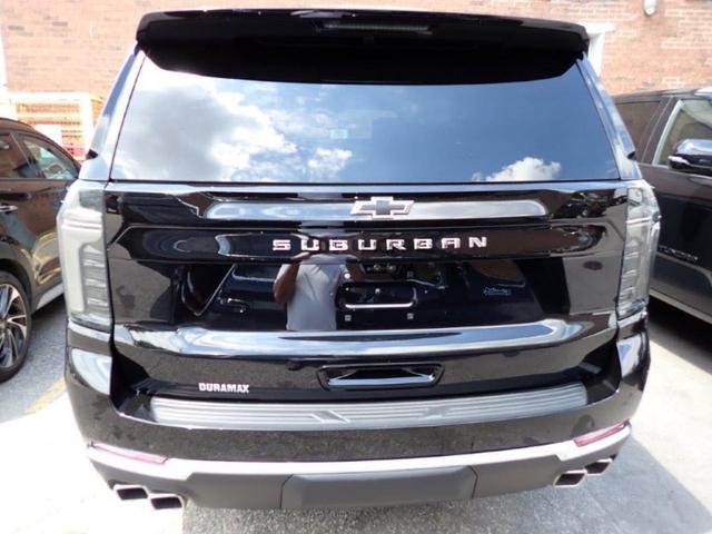 Chevrolet Suburban 2025 thumb 5