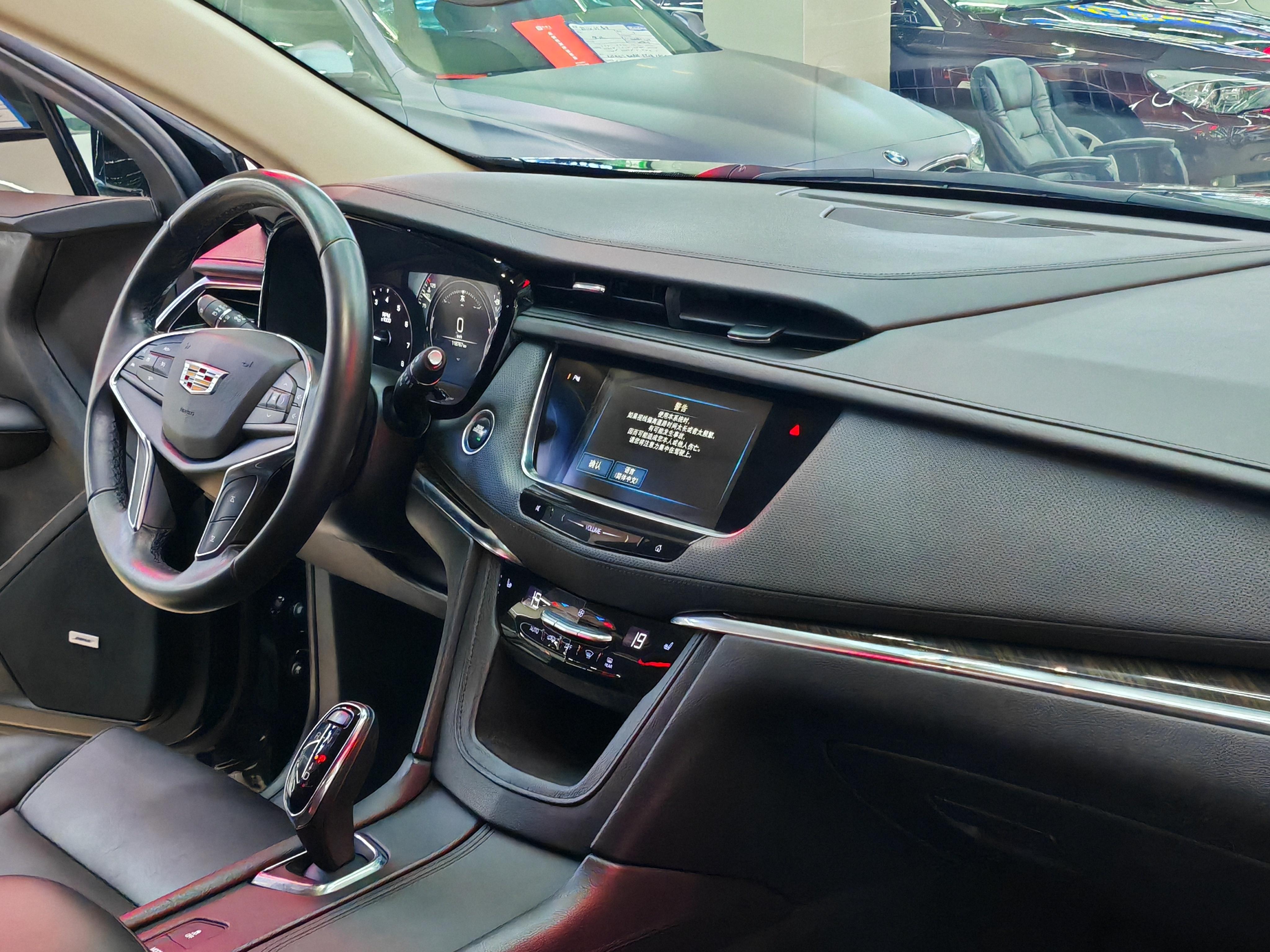Cadillac XT5 2018 thumb 6