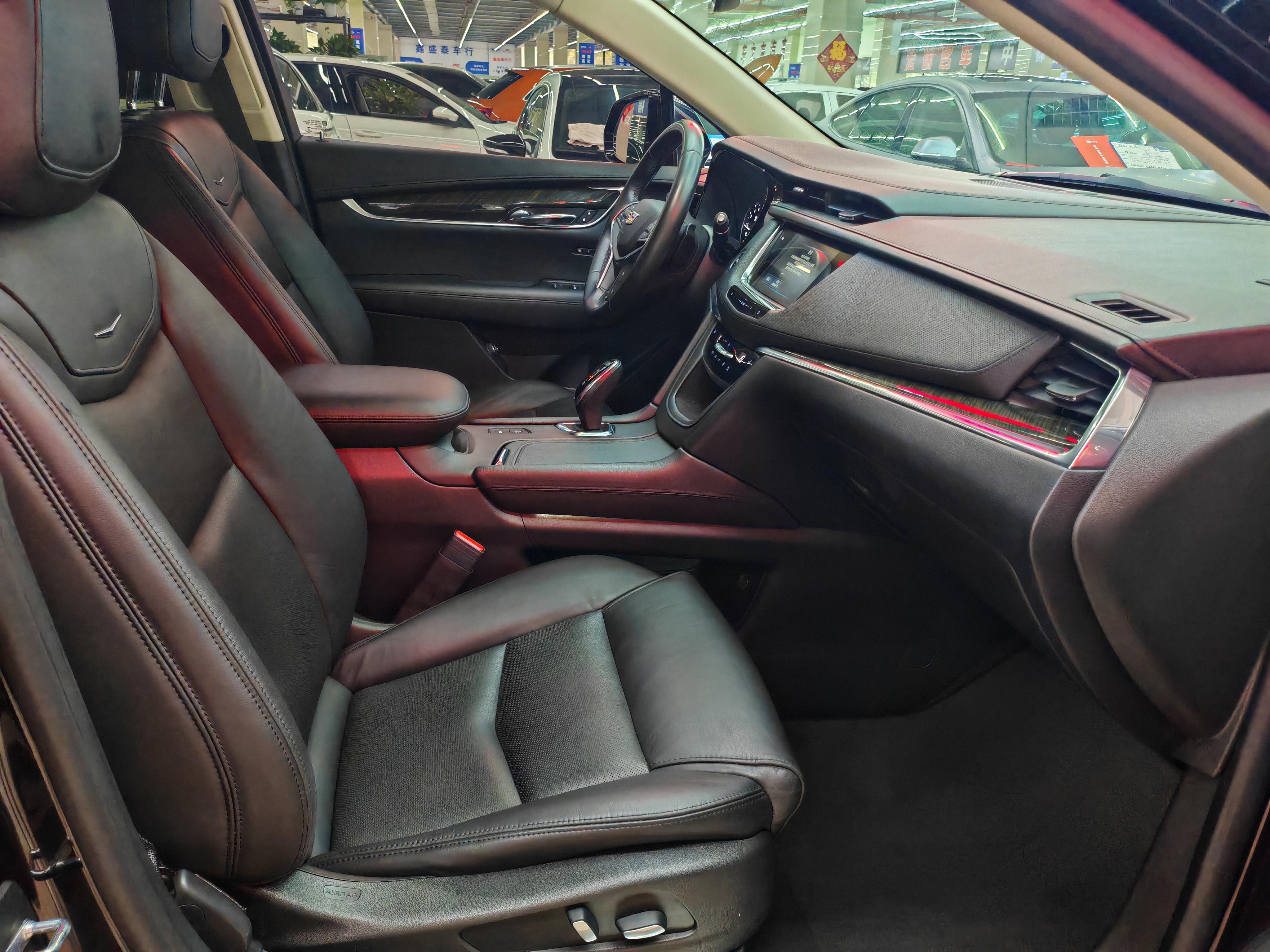 Cadillac XT5 2018 thumb 8