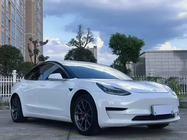 BYD Han 2023 thumb 7