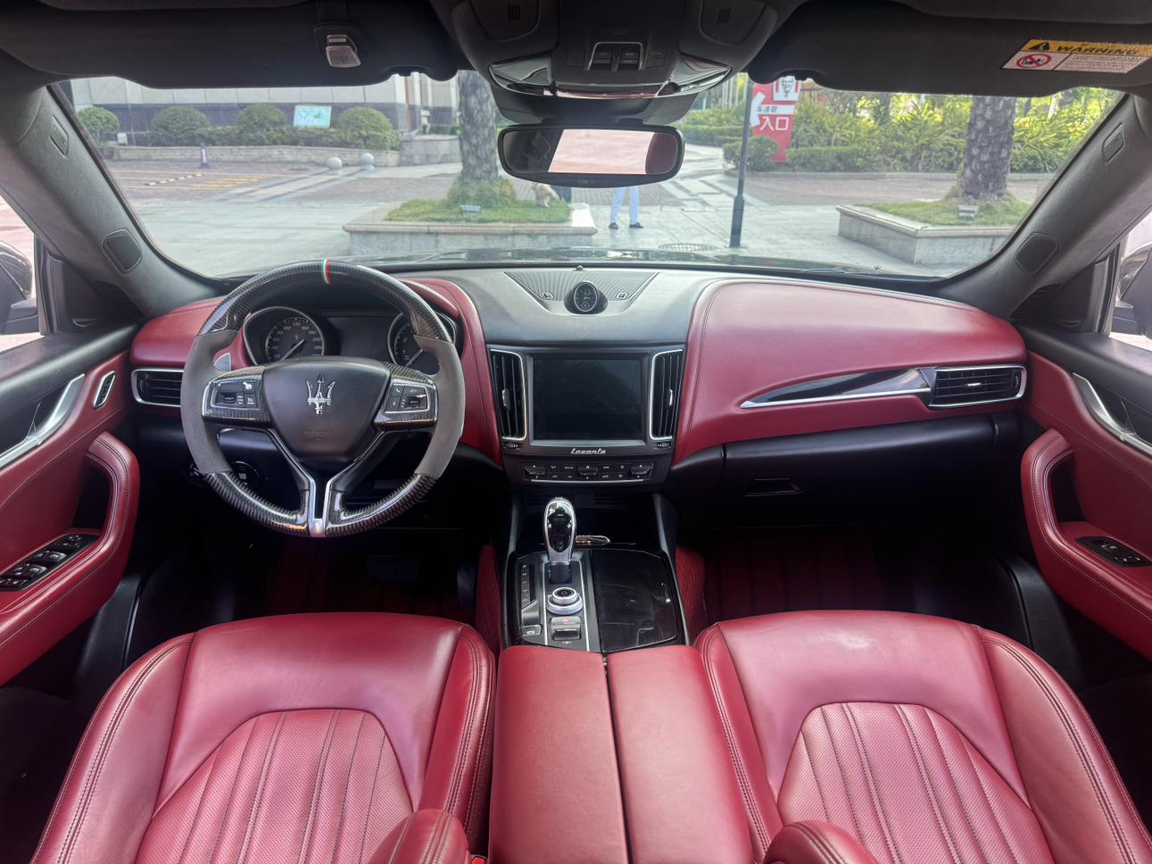Maserati Levante 2017 thumb 5