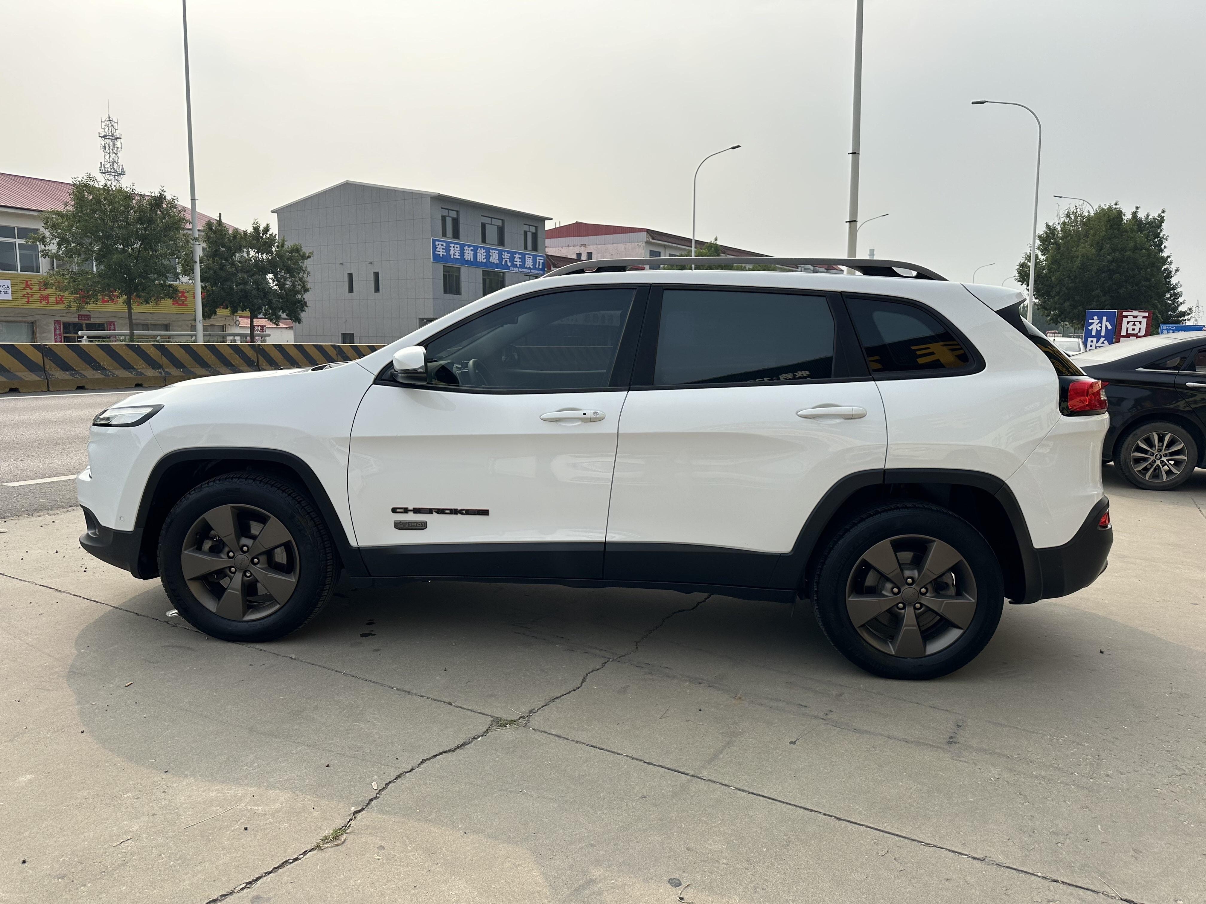 Jeep Renegade 2016 thumb 2