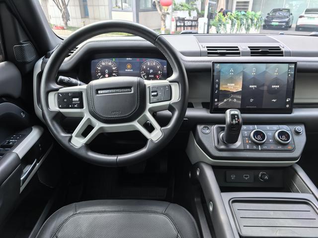 Land Rover Defender 2023 thumb 12