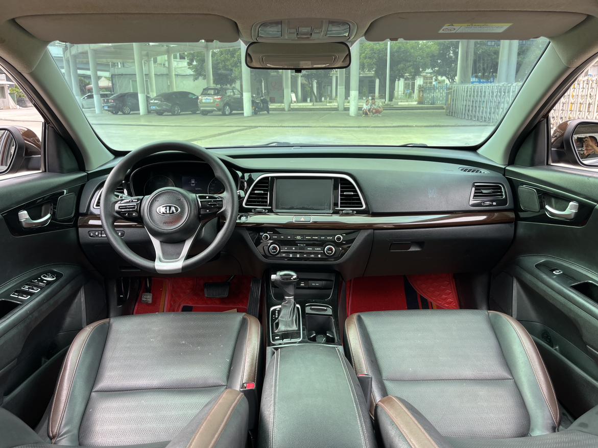 Kia Cadenza 2018 thumb 11