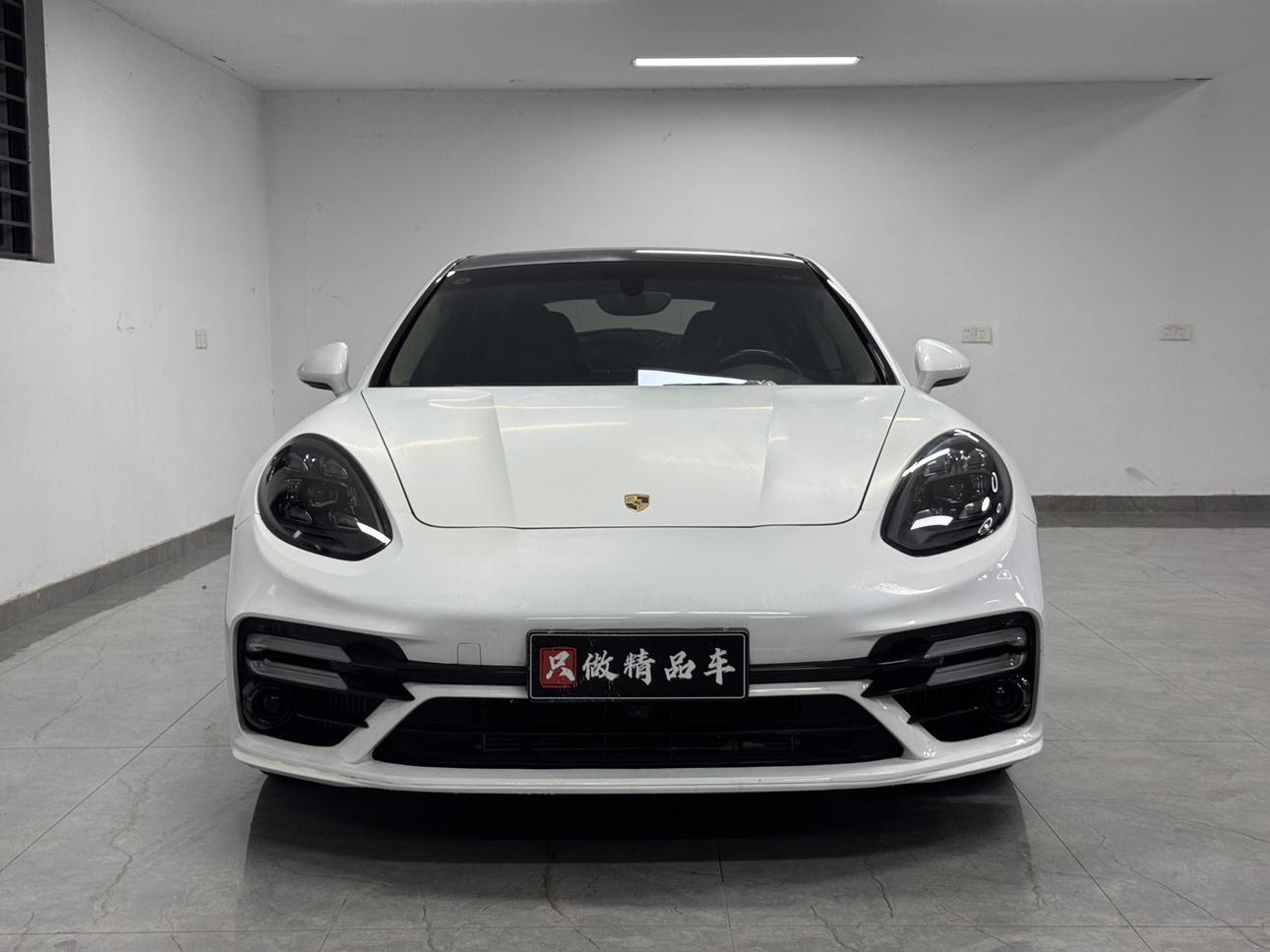 Porsche Panamera 2015 thumb 9