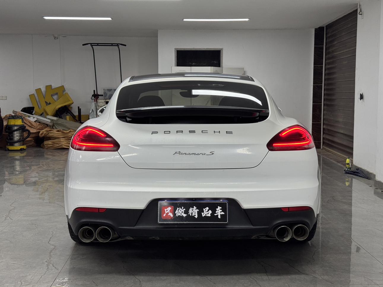 Porsche Panamera 2015 thumb 11