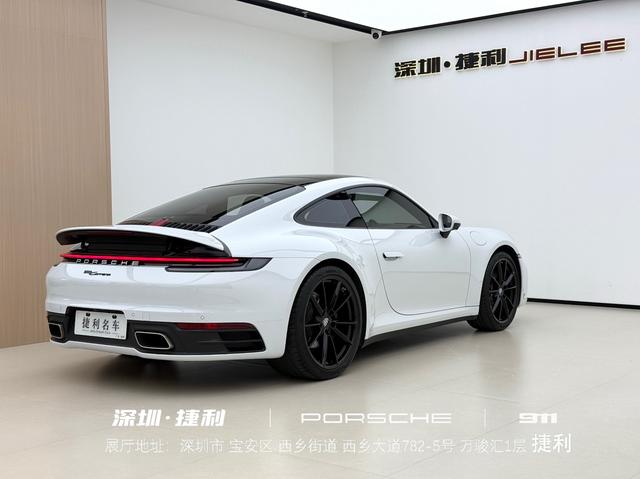 Porsche 911 2023 thumb 2