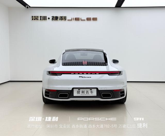 Porsche 911 2023 thumb 4