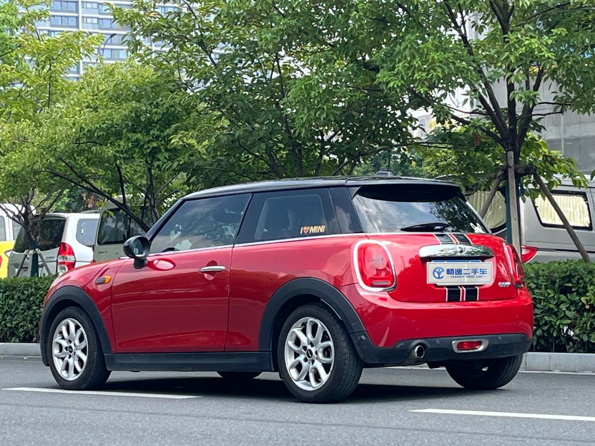 Mini Hatch 2015 thumb 2