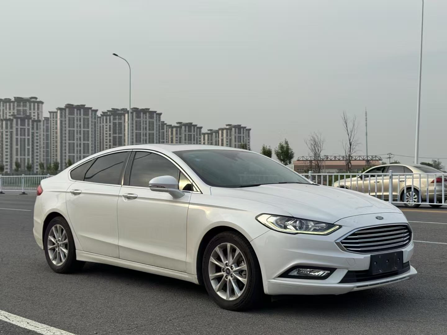 Ford Mondeo 2018 thumb 10