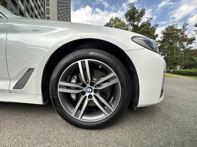 BMW 5 серии 2023 thumb 2