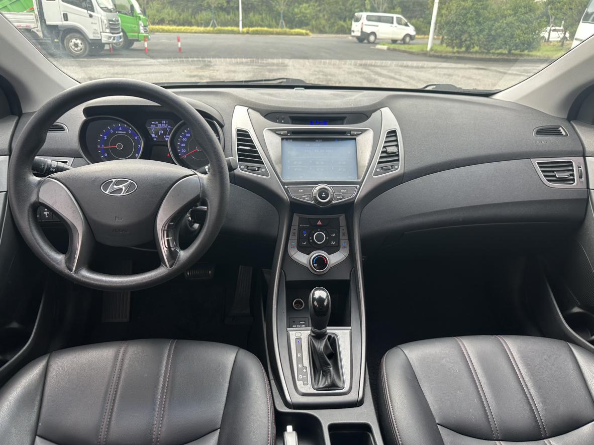 Hyundai Elantra 2016 thumb 6