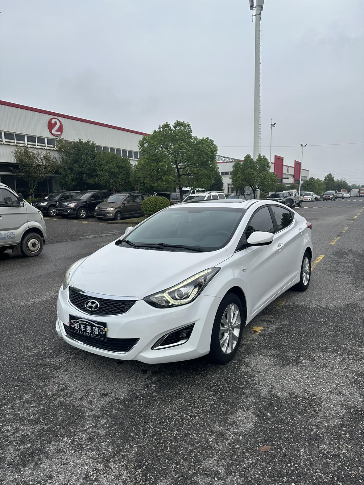 Hyundai Elantra 2016 thumb 8