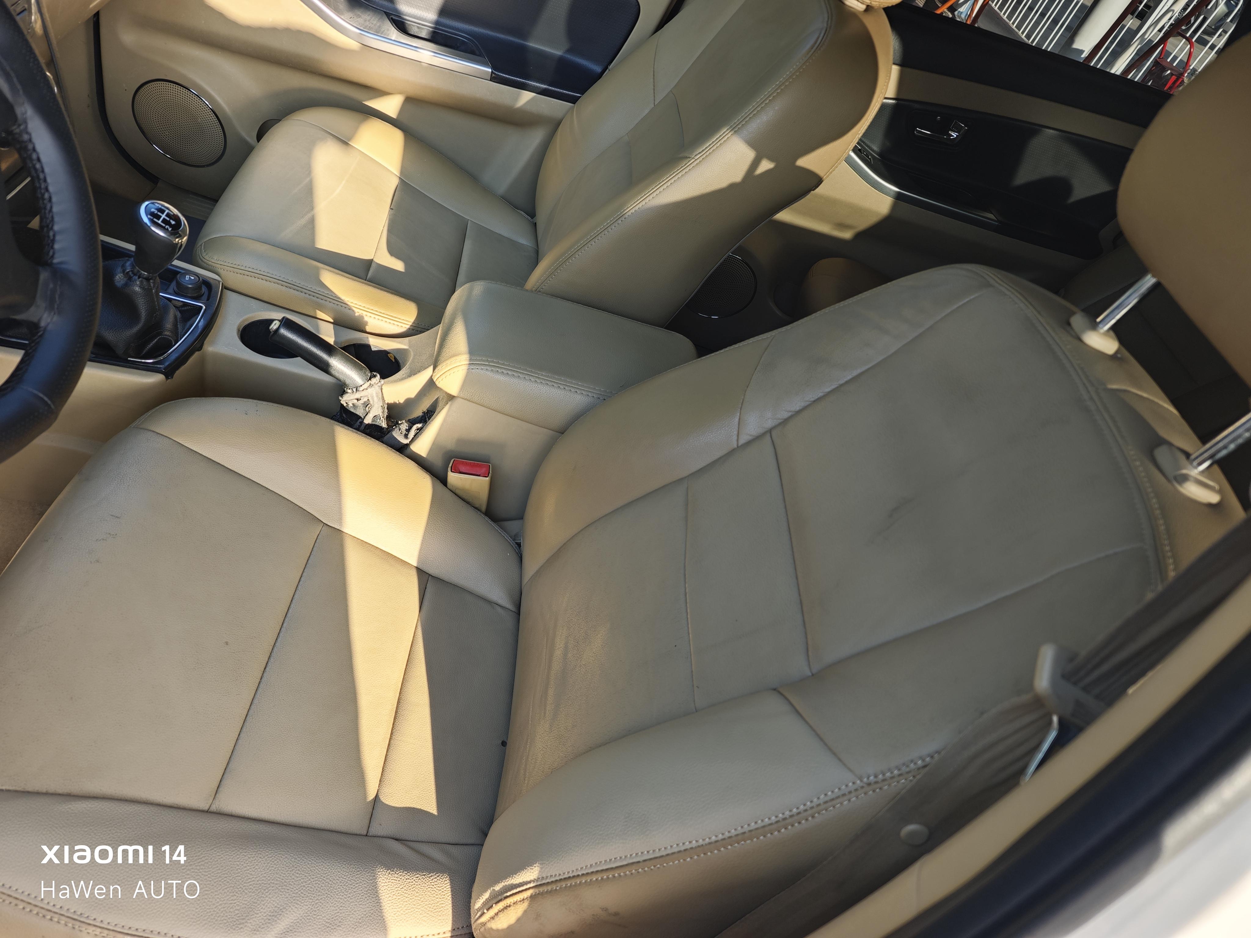 Yusheng S350 2013 thumb 9