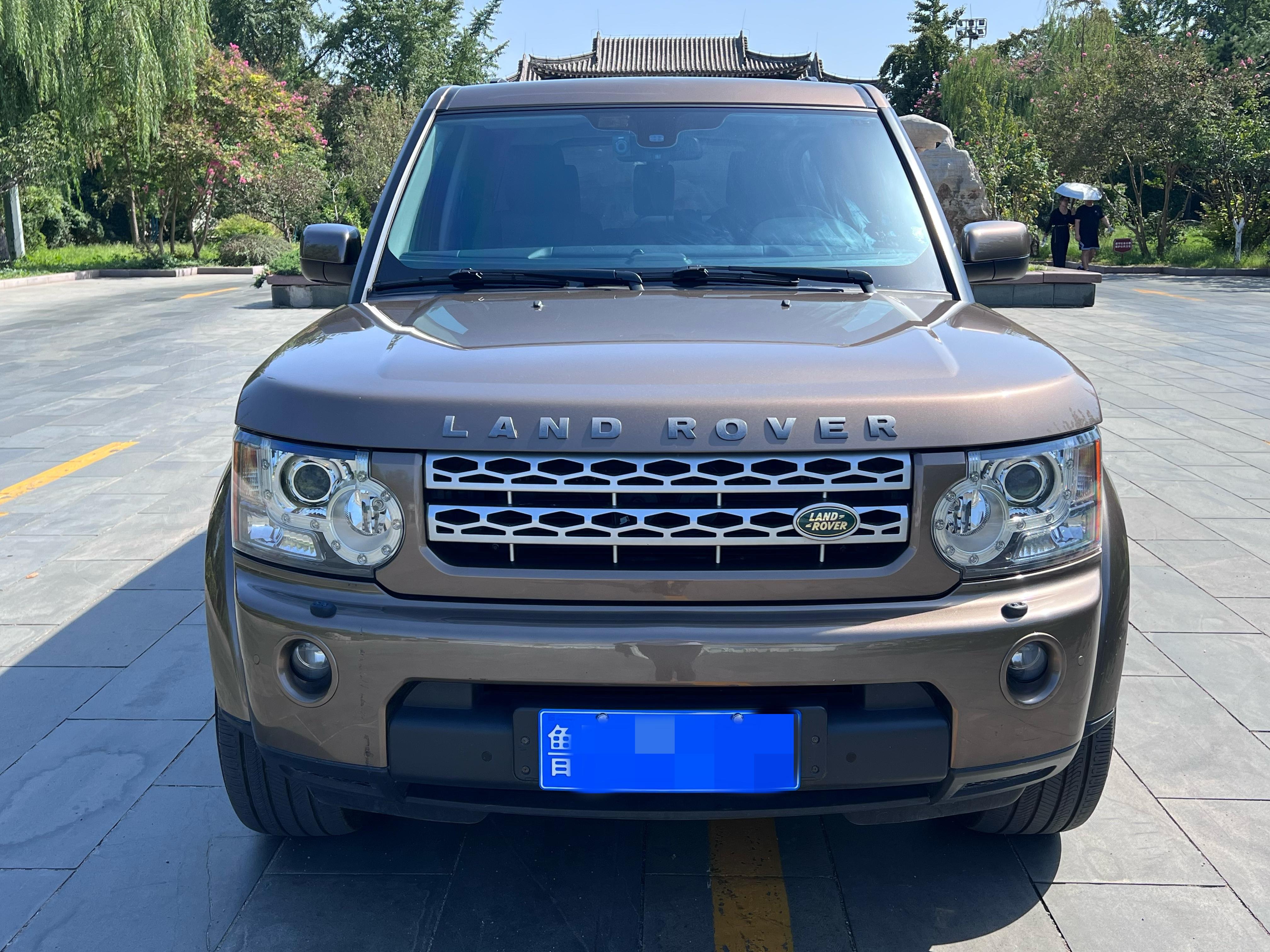 Land Rover Discovery 2010 thumb 10