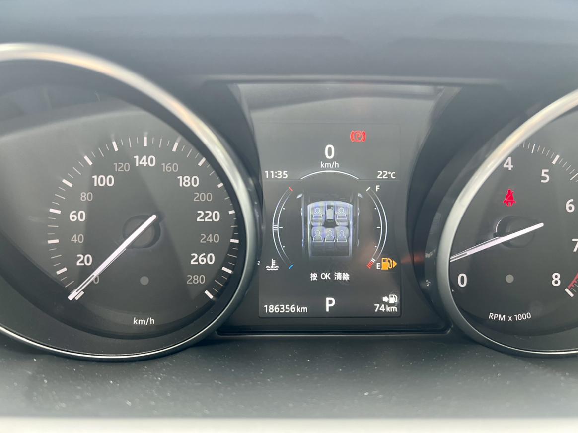 Land Rover Range Rover Sport 2016 thumb 11
