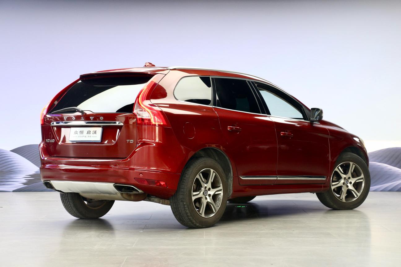 Volvo XC60 2014 thumb 5