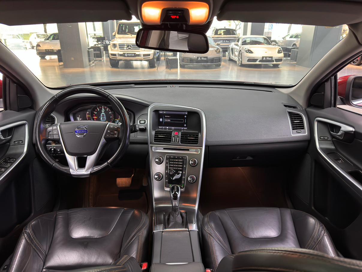 Volvo XC60 2014 thumb 7