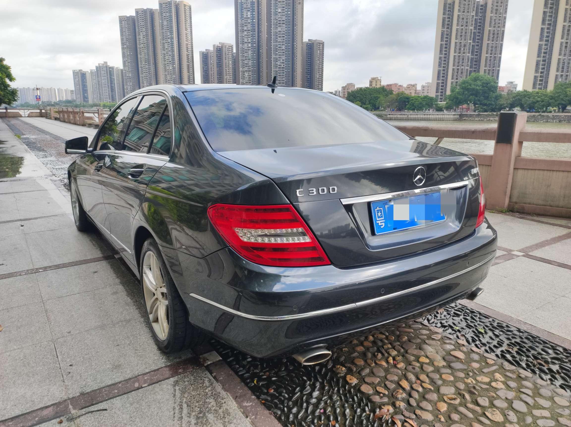 Mercedes-Benz C-Class 2012 thumb 3