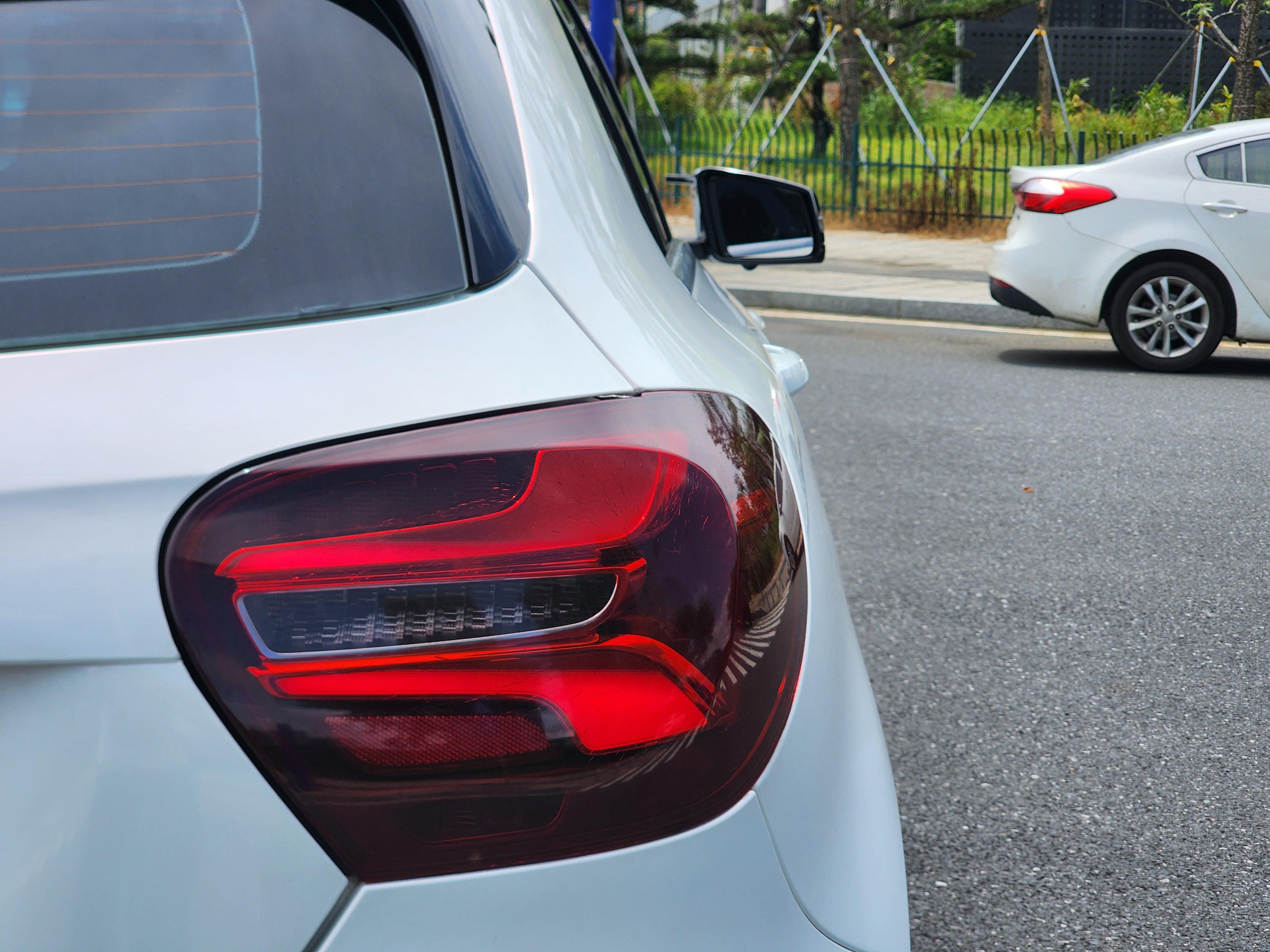 Mercedes-Benz A-Class 2018 thumb 7